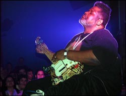 Buddy Miles. Foto: Juan Jes&uacute;s Garc&iacute;a