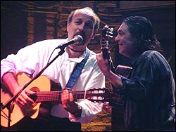 Javier Ruibal con Tito Alcedo. Foto: Juan Jesús García.