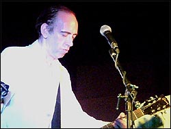 Mick Jones en el Joe Strummer Day. Foto: Juan Jes&uacute;s Garc&iacute;a