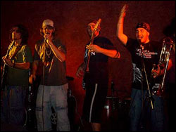 Los Vecinos del Callej&oacute;n