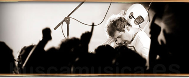 TRIÁNGULO DE AMOR BIZARRO