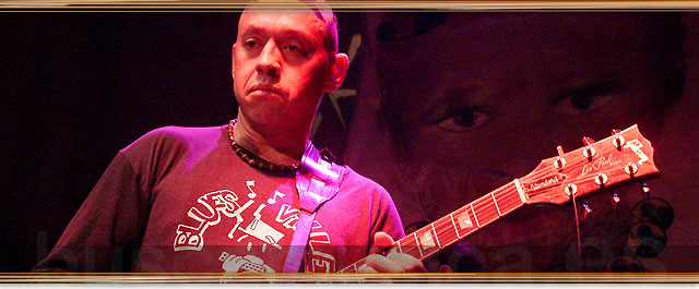 GURÚ TRÍO CON WILLY JAMES