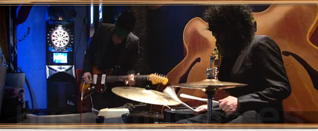 PELO MONO + COPYCATS