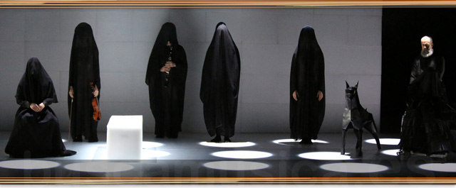 ESTO NO ES LA CASA DE BERNARDA ALBA