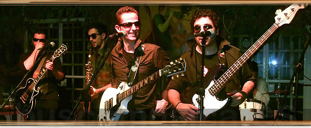 ELEGANTE & EMBUSTERO