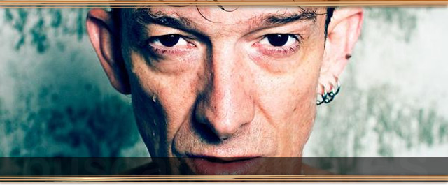 LUIS AUSERÓN Y PONY BRAVO