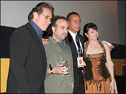 Edward James Olmos, Javier Corcuera, Juan Fernández y Marlene Dermer